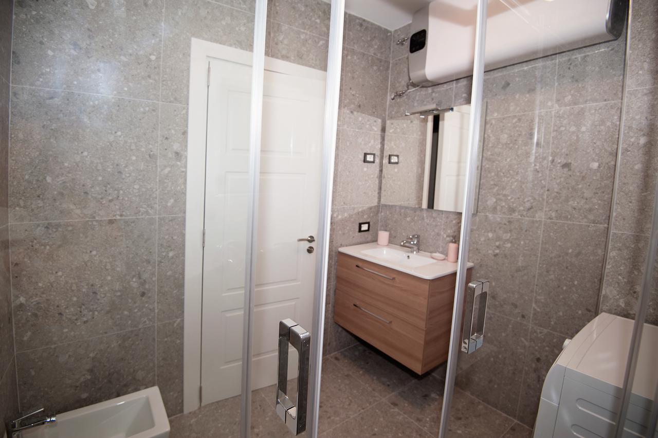 Dion Apartment Тирана Екстер'єр фото